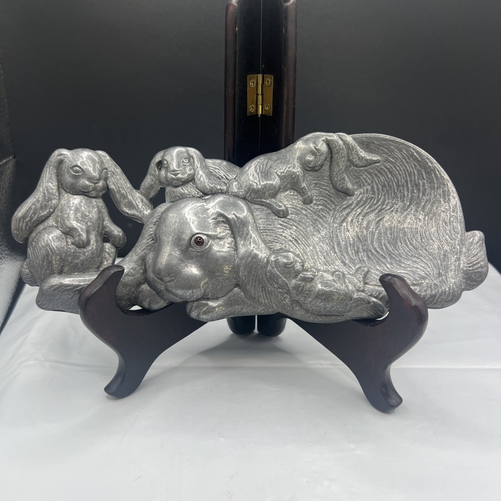 Vintage 1994 Arthur Court Aluminum Bunny Rabbit Family Spoon Rest Trinket Dish